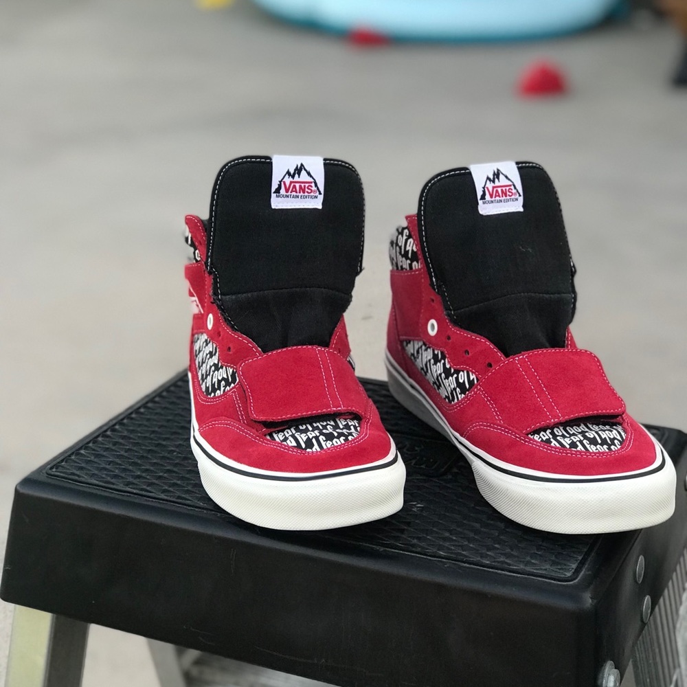 Fear of God x Vans Mountain Edition.